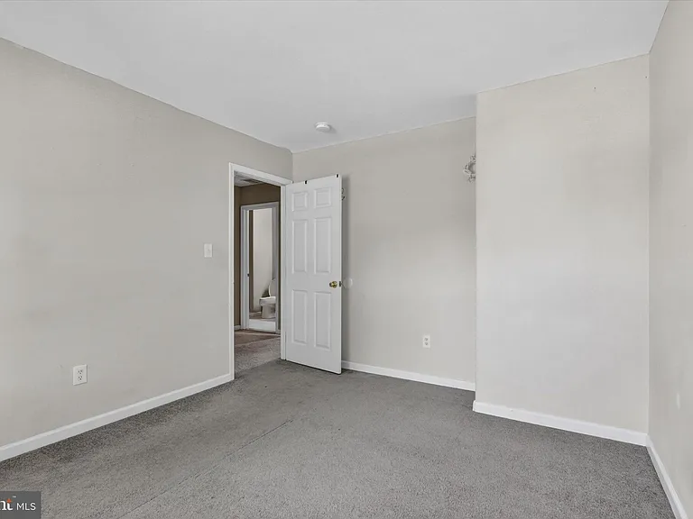 507 S Fairview St — Photo 32