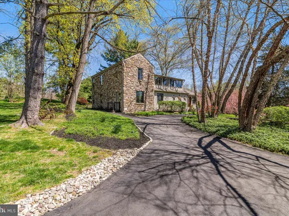 2640 Aquetong Rd, New Hope, PA 18938