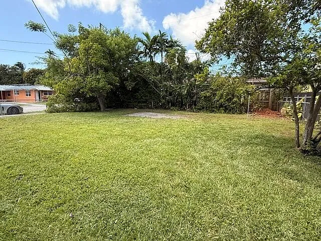 2802 SW 36th Ave — Photo 12