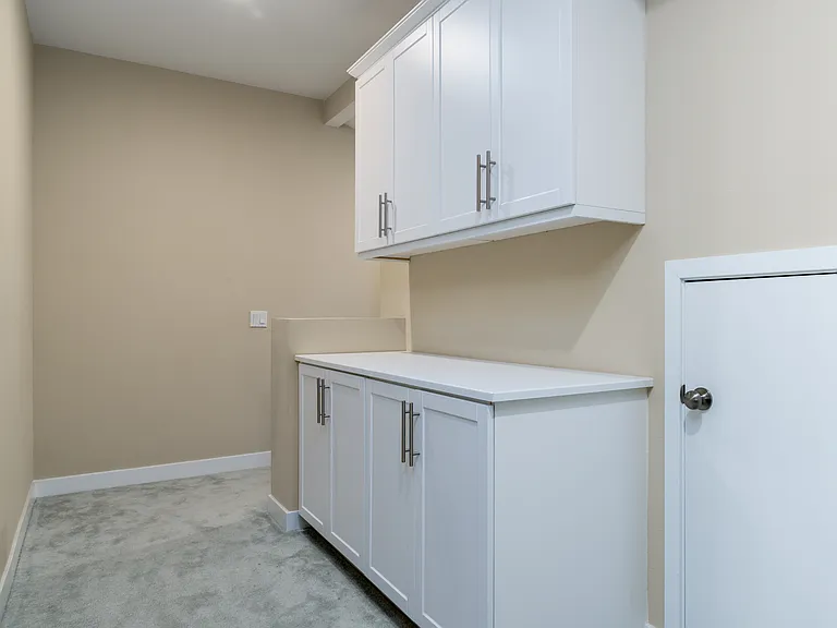 3rd Floor Linen Cabinet