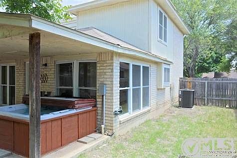 4th image of 1105 Twin Ln