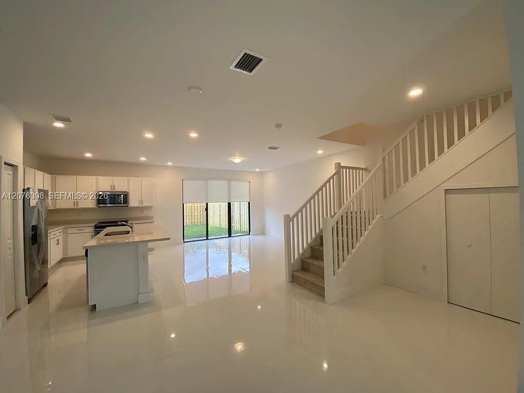 Devco Villas — Photo 2