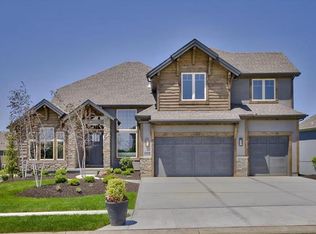 10310 W 172nd Ter, Overland Park, KS 66221
