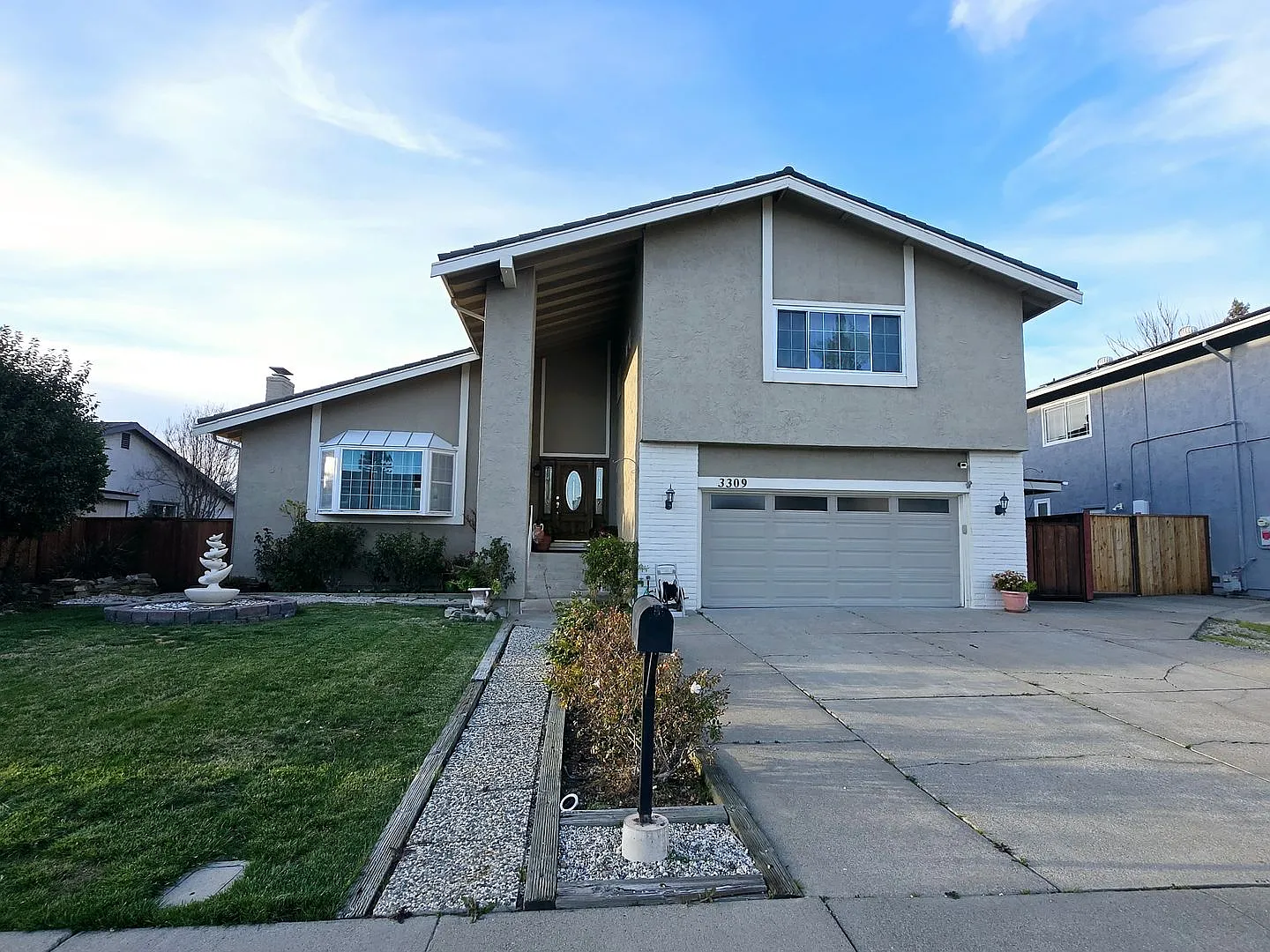 3309 El Suyo Dr photo 1