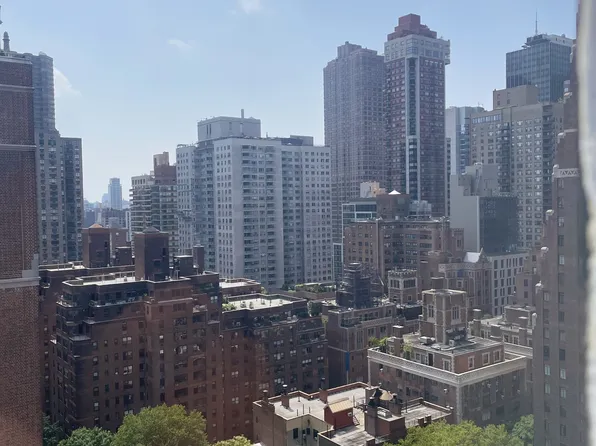 45 Tudor City Place image 5 of 8