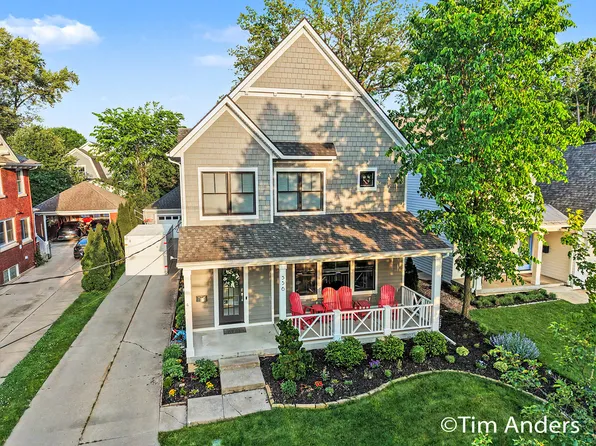 556 Greenwood Ave SE, East Grand Rapids, MI 49506