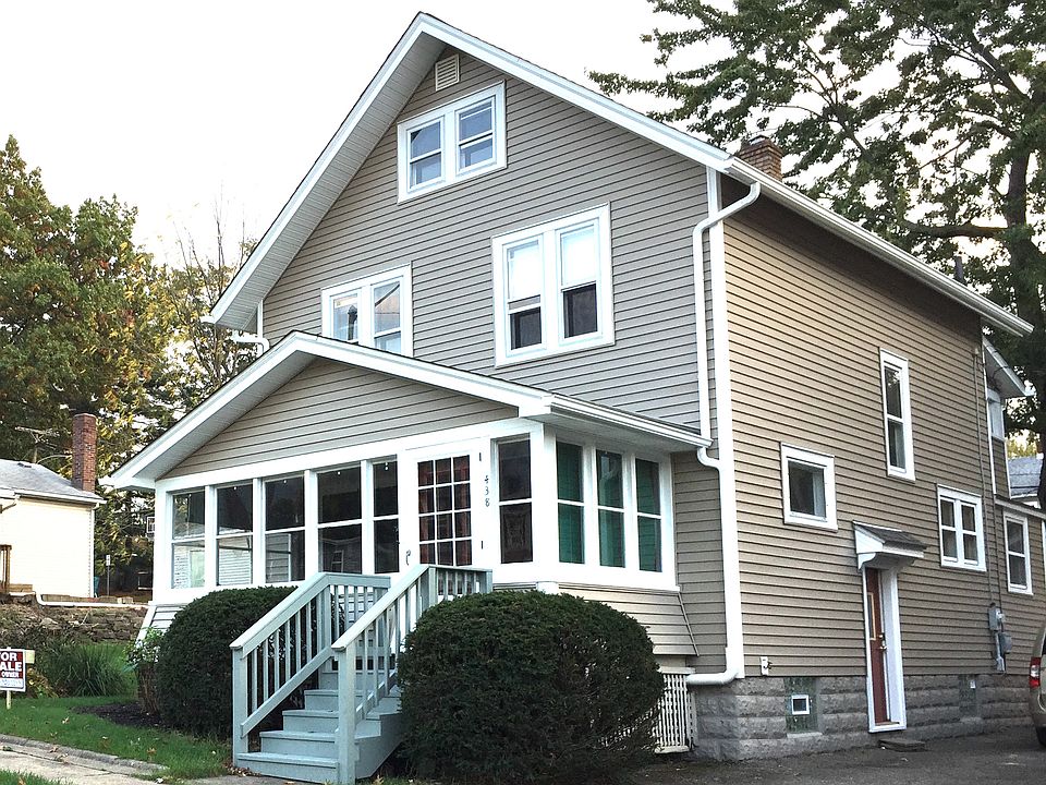 1st image of 438 E Portage Trl