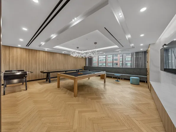 46-30 Center Boulevard image 23 of 31