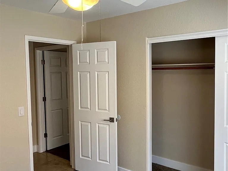 1316 Royal Creek Ct — Photo 20