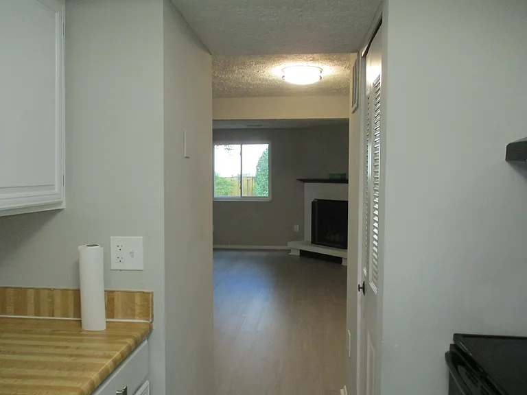 8601 Kenosha Ct — Photo 16