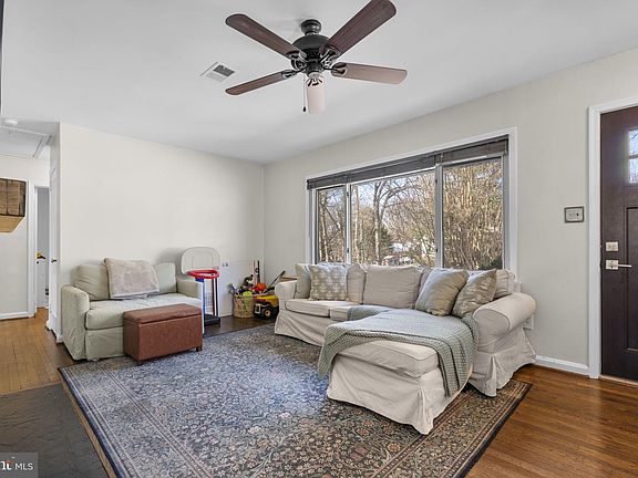 4th image of 7005 Grove Rd