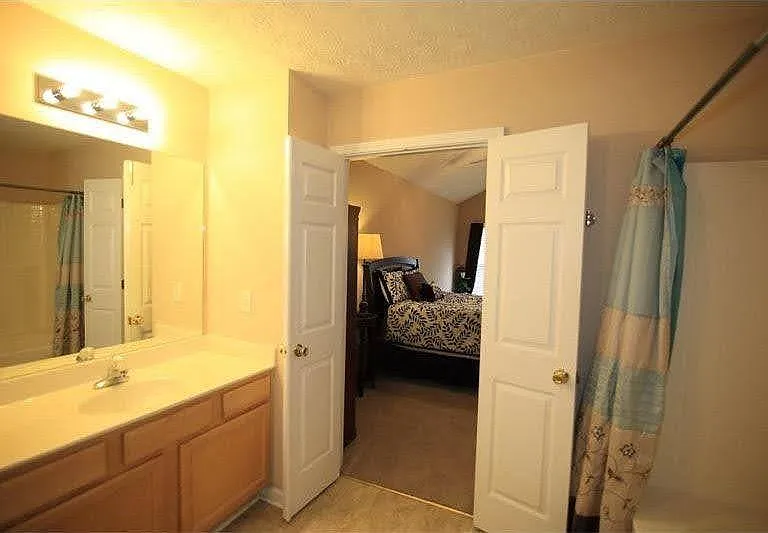 2977 Greyhawk Ln — Photo 13