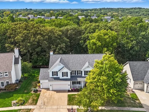 17741 Westhampton Woods Dr, Chesterfield, MO 63005