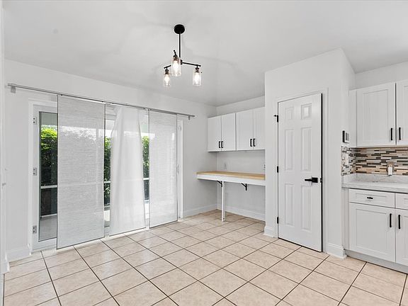 3rd image of 4504 Varsity Lakes Ct