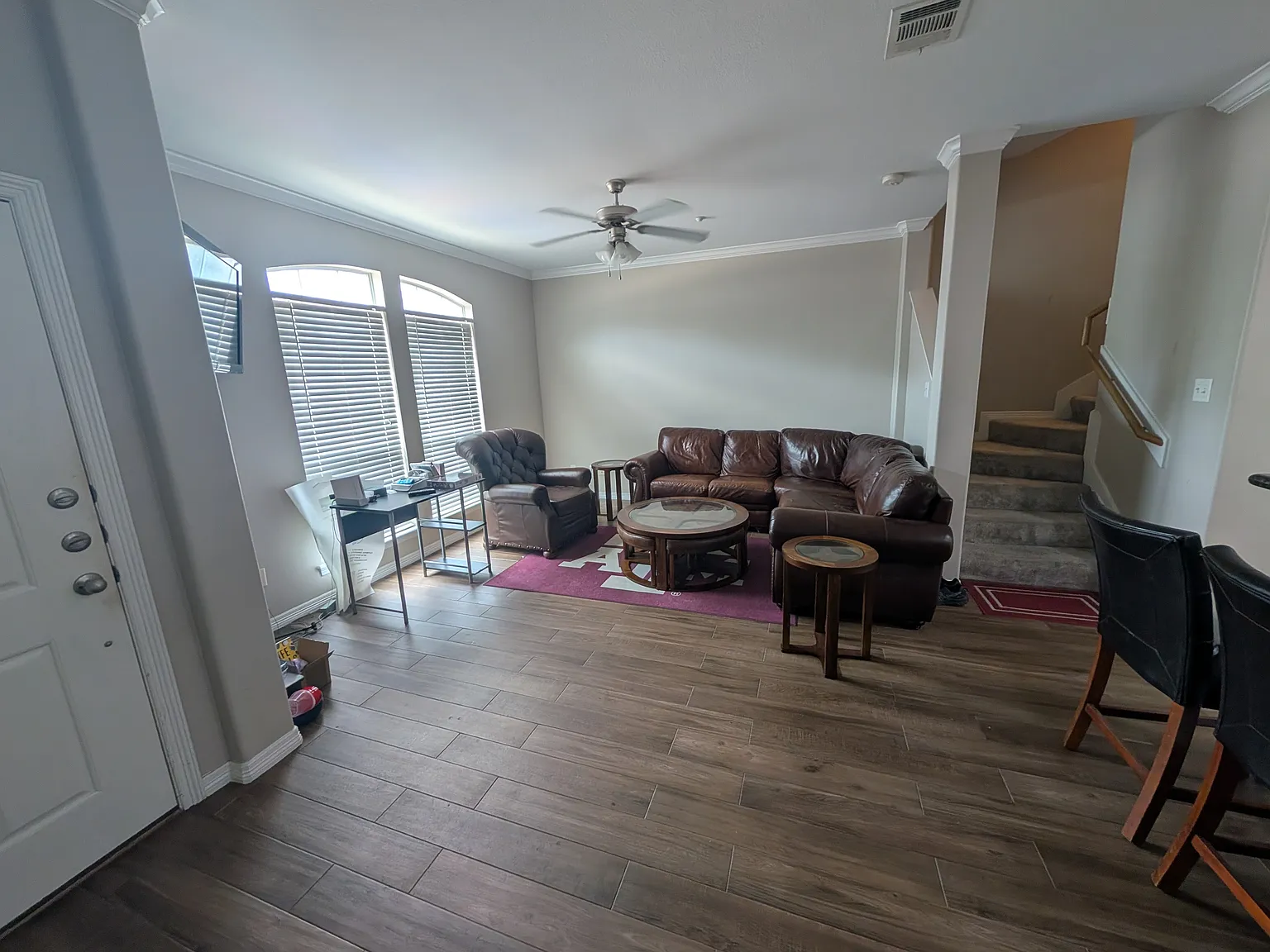 4 bed, 1840 sqft, $700 — Photo 2