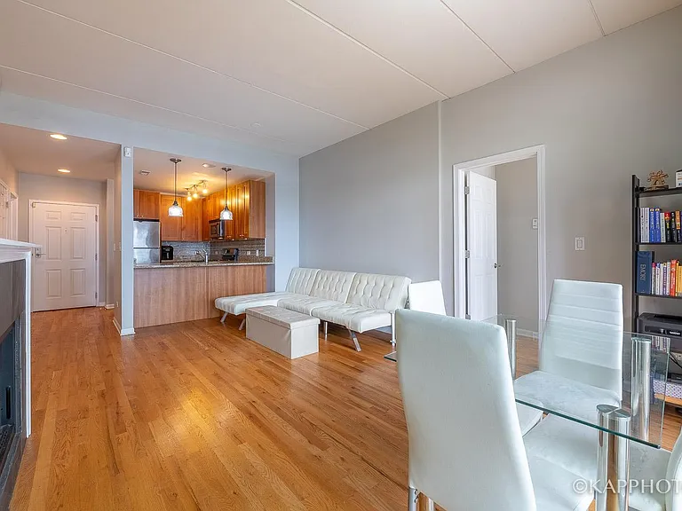 657 W Fulton St #609 — Photo 7