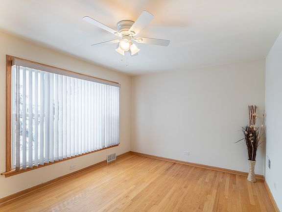 2nd image of 4009 Gremley Ave