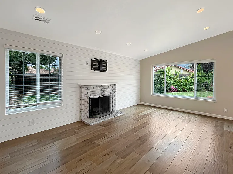 5935 Woodbine Pl — Photo 26