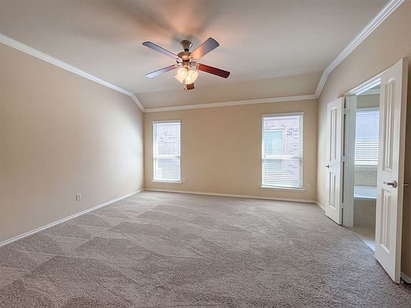 4th image of 10217 Pear Valley Rd