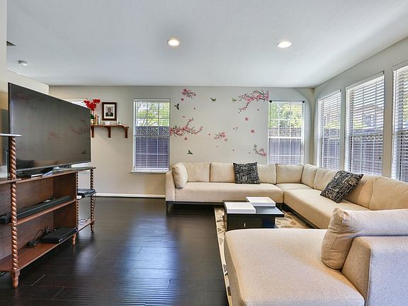 3rd image of 5547 Cooney Pl