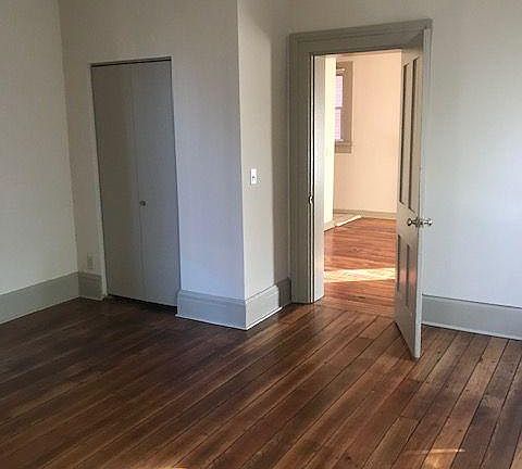5th image of 38 E Russell St