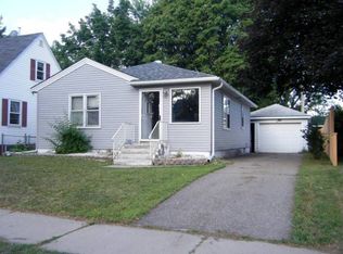 812 Holmes St S, Prior Lake, MN 55379
