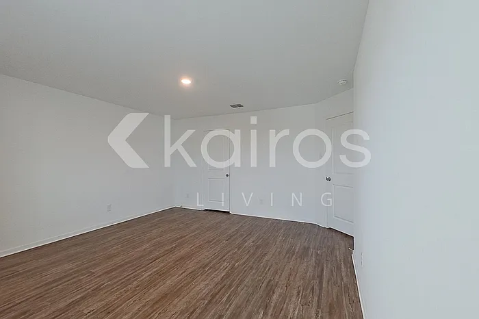946 Shady Brk — Photo 12