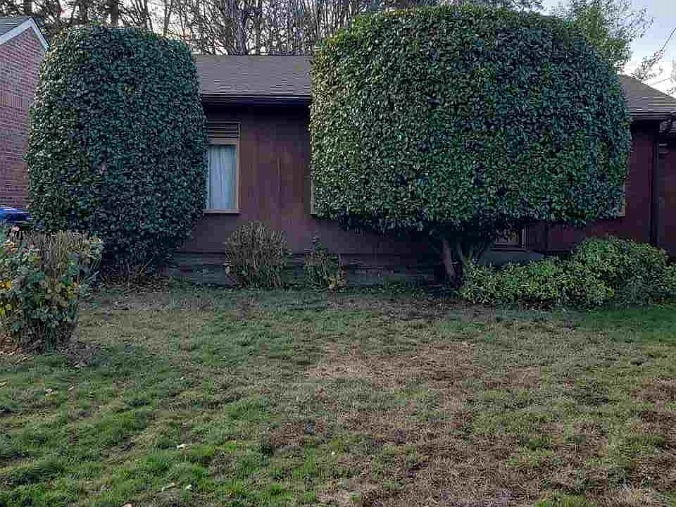 2nd image of 3381 Neef Ave SE