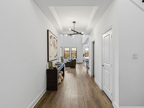 4th image of 1908 Idlewood Ln