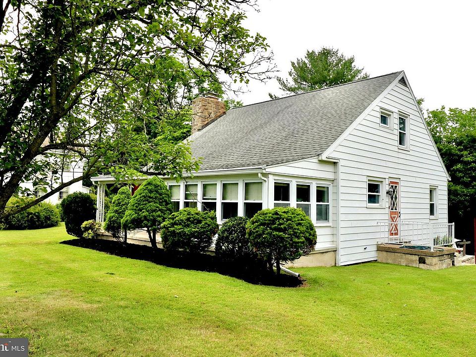 1st image of 257 Valley Rd