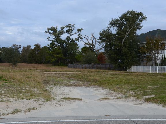 5th image of 425 N Beach Blvd