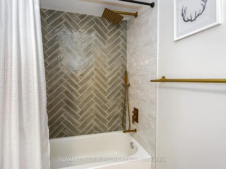 16 Lightbourn Ave — Photo 27