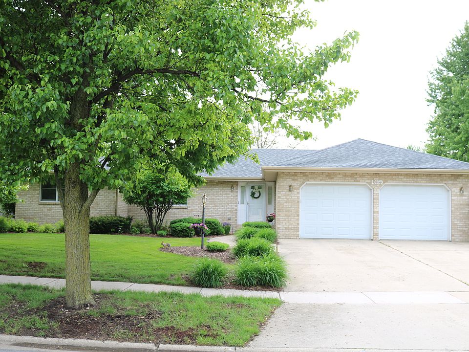 1st image of 109 Blackhawk Dr