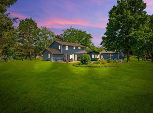 W291S2711 Cambrian Rdg, Waukesha, WI 53188