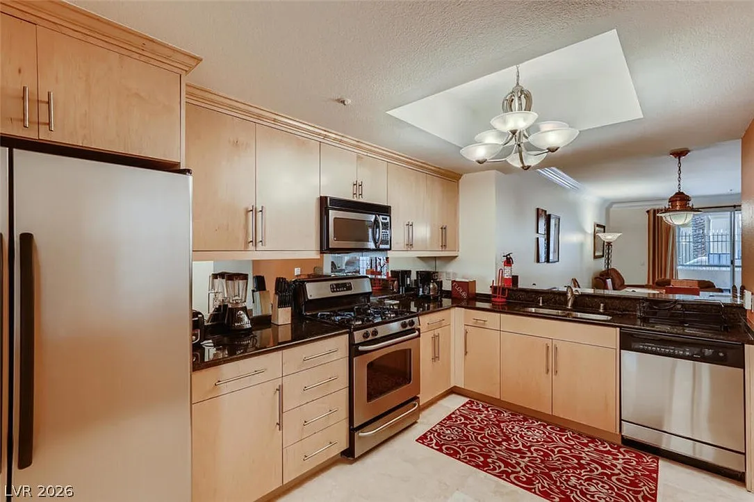 2 bed, 2.0 bath, 1294 sqft, $2,300 — Photo 4