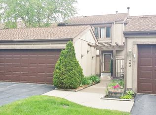 1461 Eastlake Dr, Chaska, MN 55318