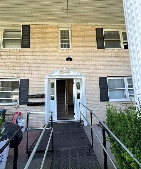 16 Wyoming St #1E — Photo 1