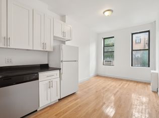 44 Perry St #2R, New York, NY 10014