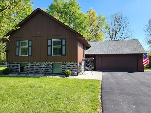 4845 E Wolf Tree Ave, Terre Haute, IN 47805