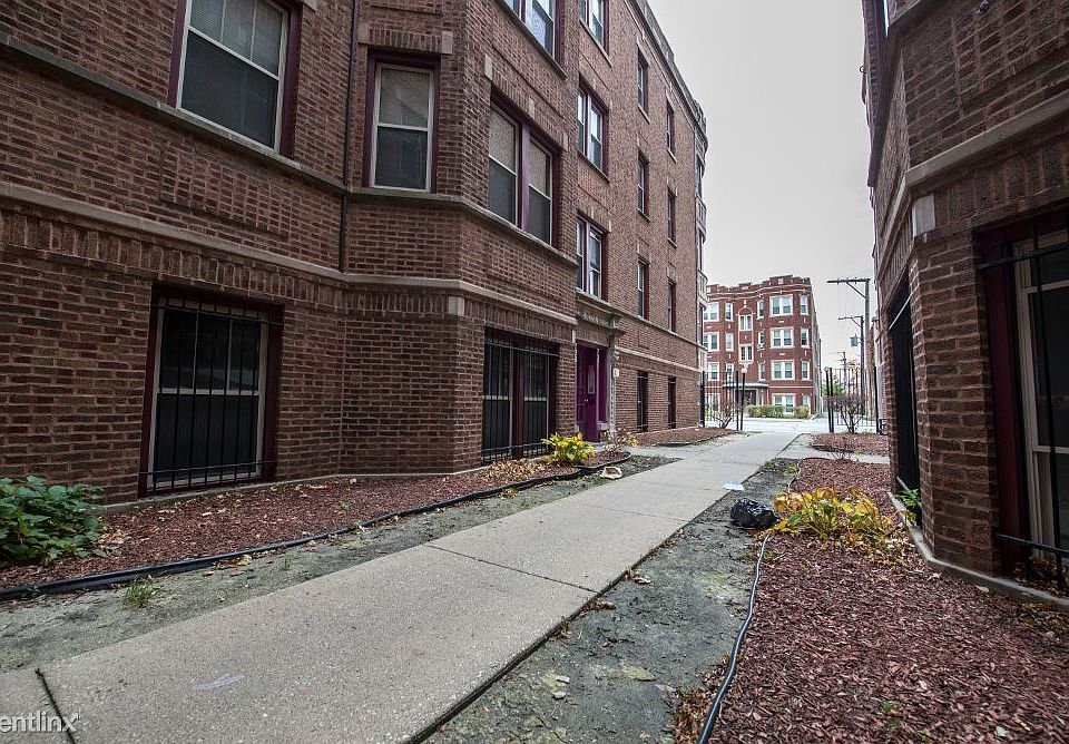 737 N Austin Apartments Chicago Exterior_2