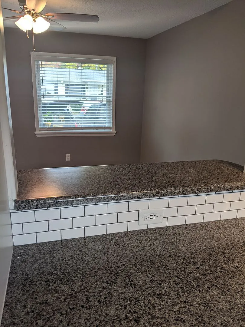 Frost Garden Apartments — Photo 4