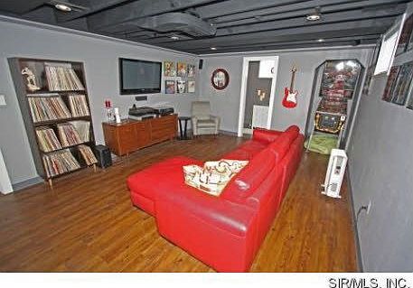 FINISHED BASEMENT