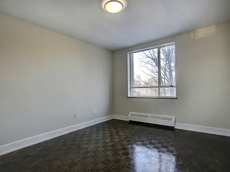 806 Kennedy Rd — Photo 44
