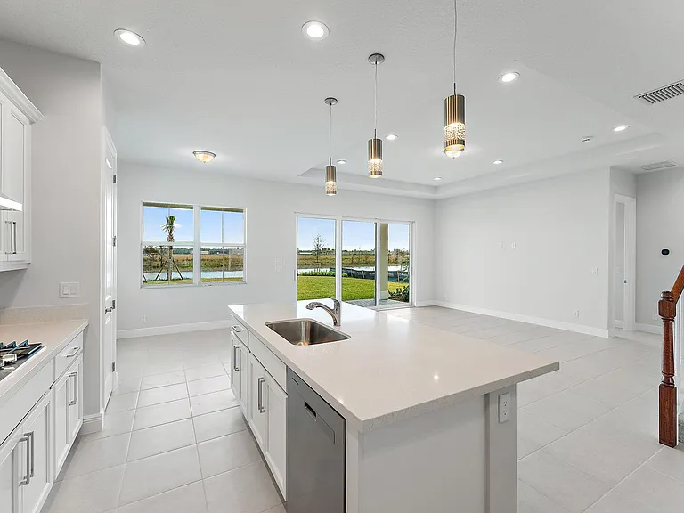 12550 Nautilus Cir — Photo 11