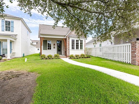 2nd image of 14204 Lovell Ct