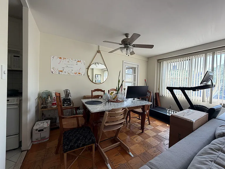 225 Saint Pauls Ave #2C — Photo 4