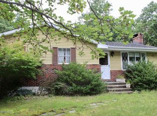 2765 Jackson Rd, Stroudsburg, PA 18360