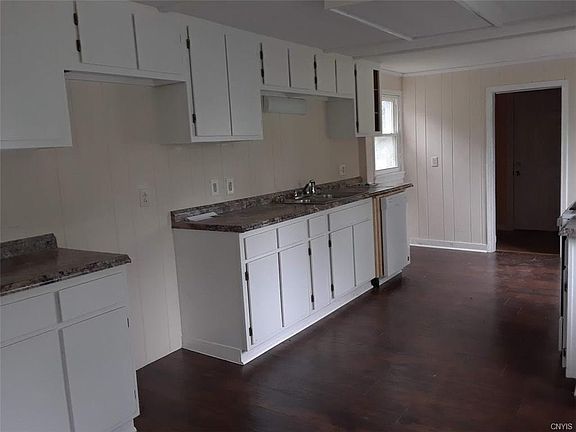 4th image of 2275 Grand Central Ave