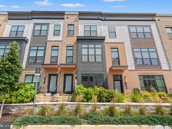 2013 Tysons Ridgeline Rd, Falls Church, VA 22043