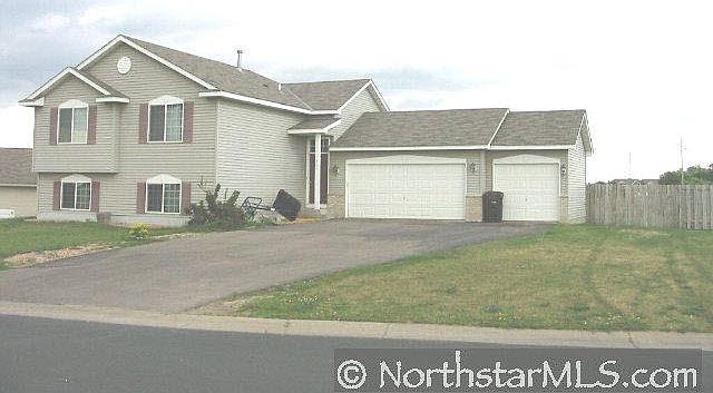 1st image of 999 Oak Avenue